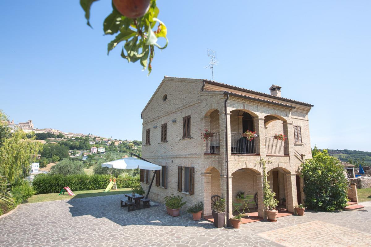 Bed And Breakfast Aratro & Rosmarino Civitanova Marche Exterior foto